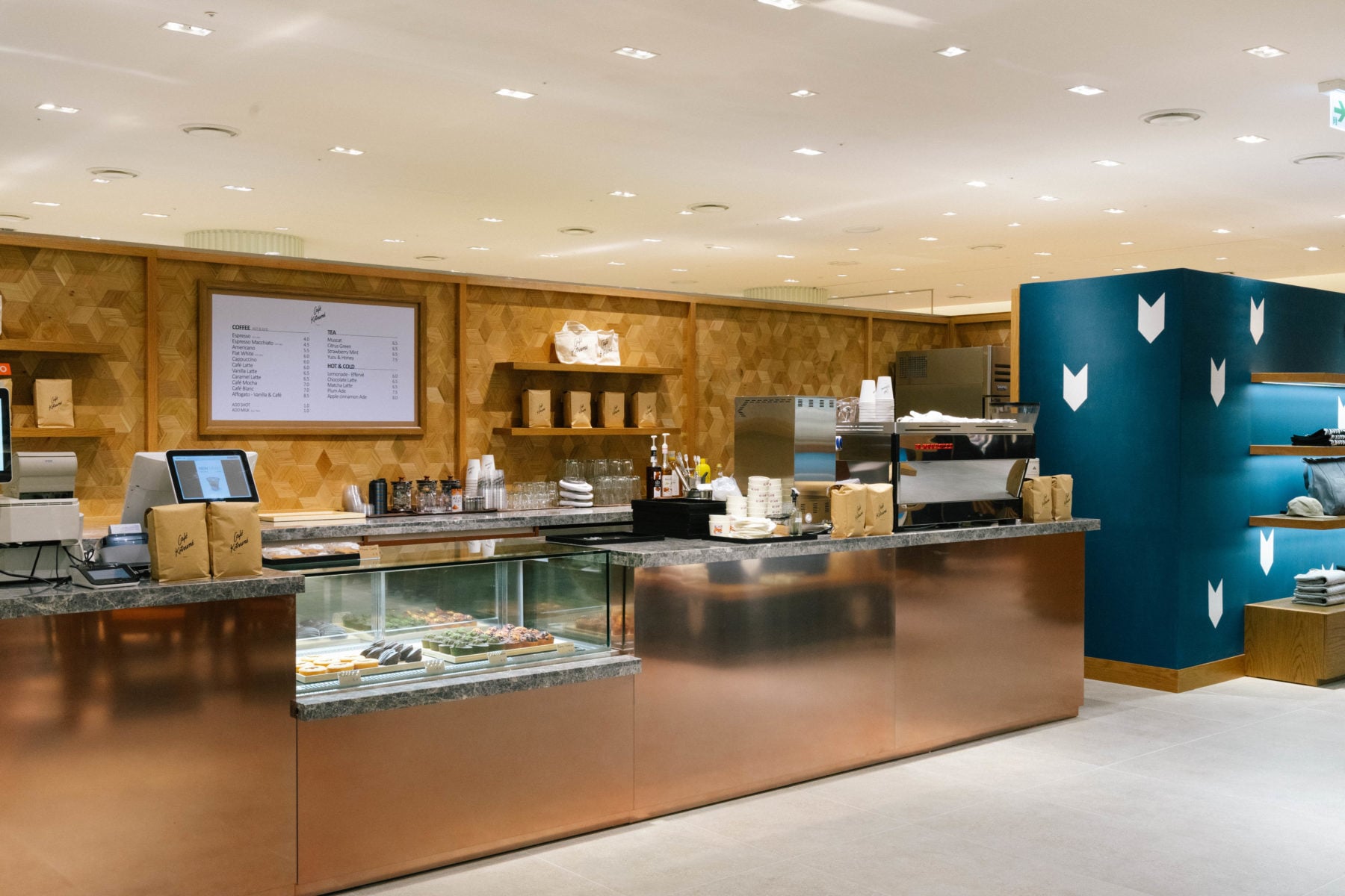 Cafe Kitsune Louvre Maison Kitsune